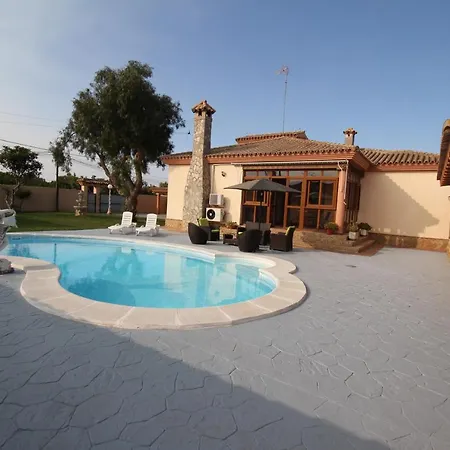 Chalet Almendros